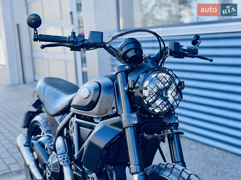 Мотоцикл Без обтекателей (Naked bike) Ducati Scrambler 2020 в Киеве