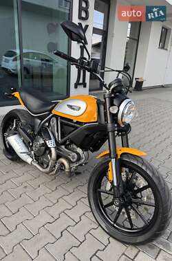 Скремблер Ducati Scrambler 2016 в 
