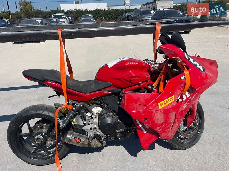 Мотоцикл Спорт-туризм Ducati Supersport 2017 в Днепре фото 14 Мотоцикл Спорт-туризм Ducati Supersport 2017 в Днепре