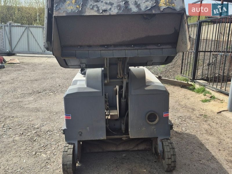 Подметальная машина Dulevo Elettrica 2013 в Рожище