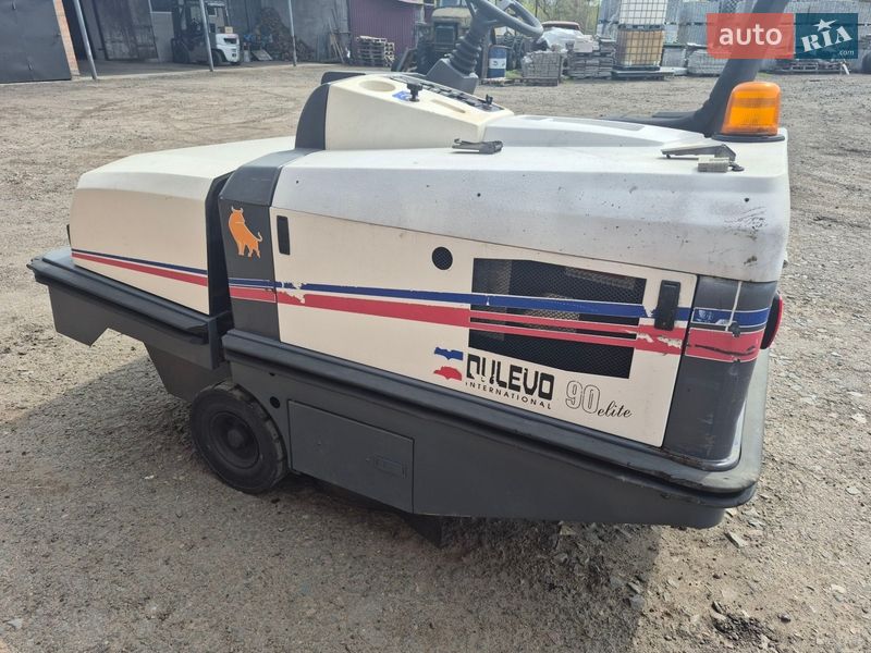 Подметальная машина Dulevo Elettrica 2013 в Рожище