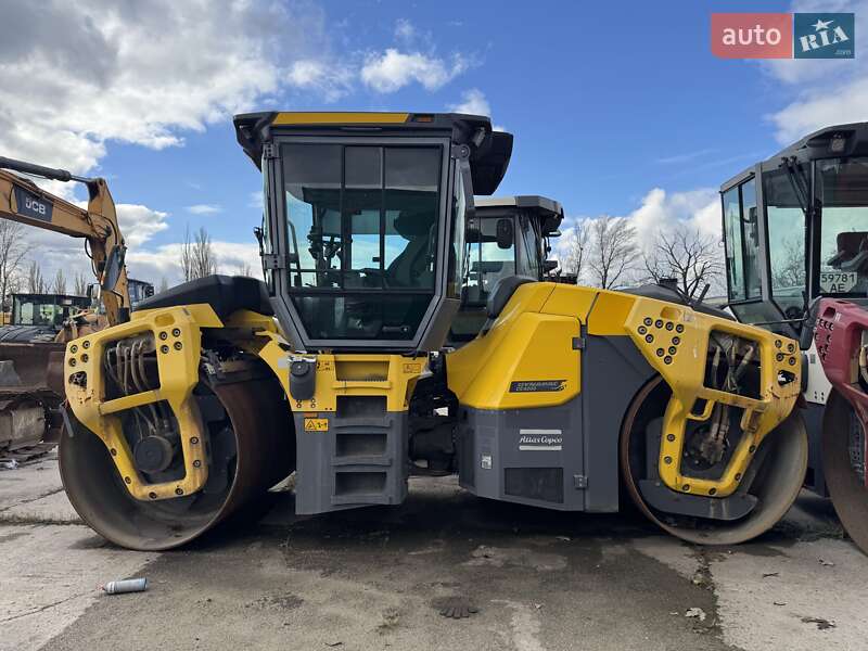 Каток грунтовый Dynapac CC 2017 в Каменском