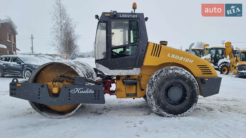 Каток ґрунтовий Dynapac LF 2010 в Одесі