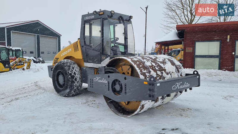 Каток ґрунтовий Dynapac LF 2010 в Одесі