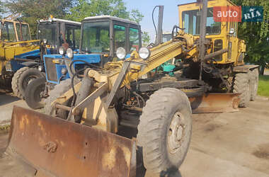Автогрейдер ДЗ 122 1990 в Жовкві