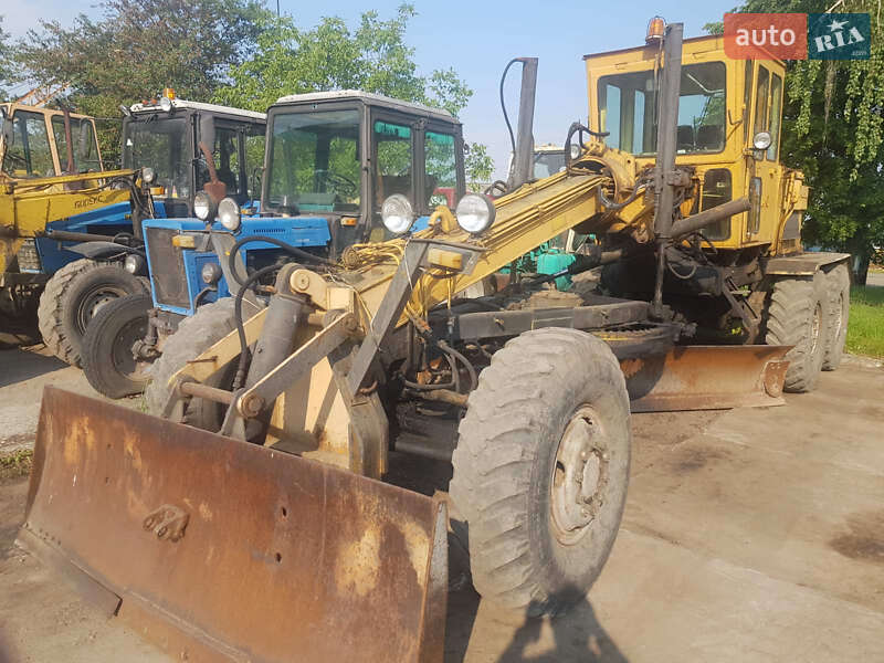 Автогрейдер ДЗ 122 1990 в 