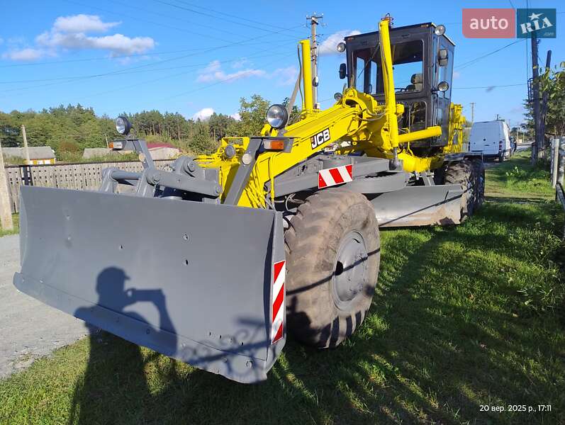 Автогрейдер ДЗ 122 1997 в 