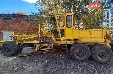 Автогрейдер ДЗ 143 1991 в Львові