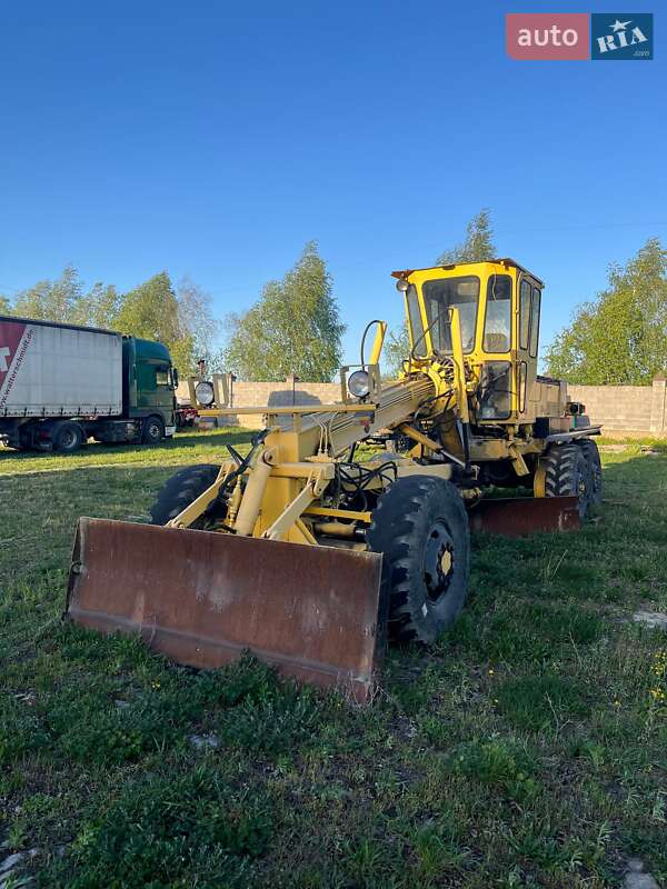 Автогрейдер ДЗ 180 1992 в Могилів-Подільському