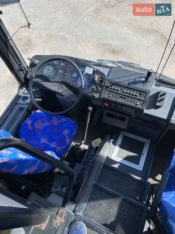 Туристичний / Міжміський автобус EOS 180 1995 в Чернігові