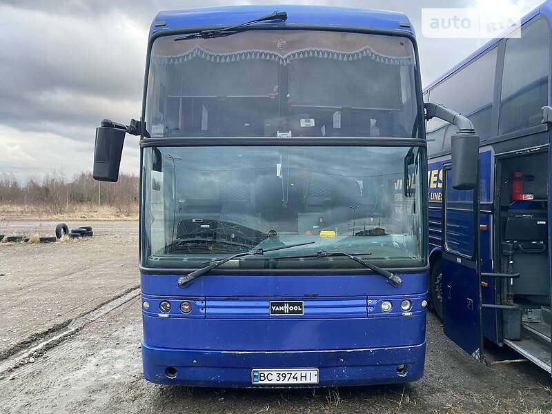 Туристический / Междугородний автобус EOS Coach 2002 в 