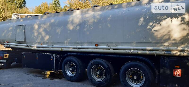 Цистерна полуприцеп Esterer 5281 1992 в Кагарлыке