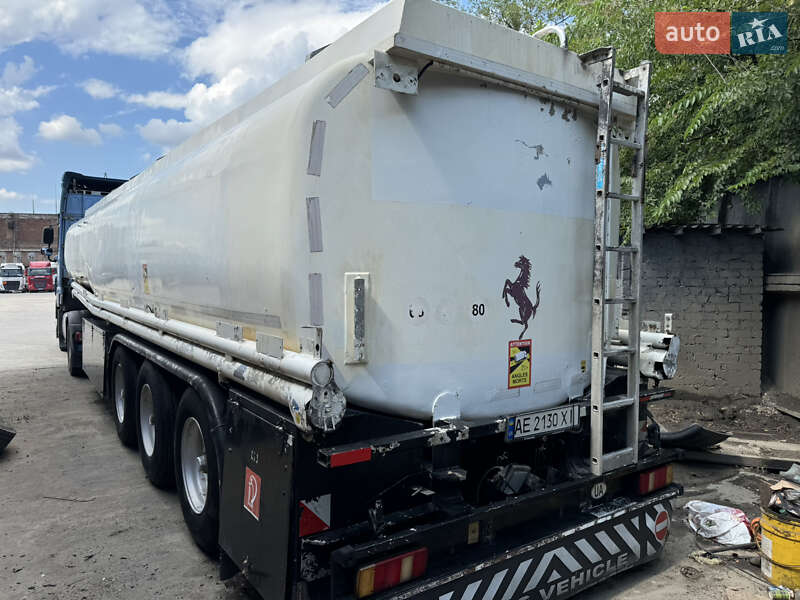 Цистерна напівпричіп Esterer 5281 1992 в Дніпрі фото 8 Цистерна напівпричіп Esterer 5281 1992 в Дніпрі