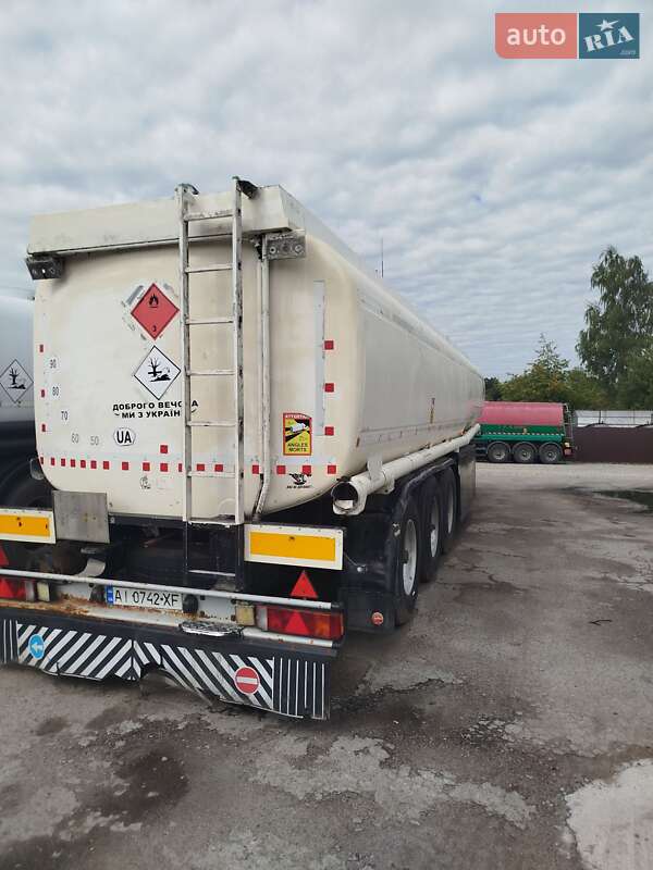 Цистерна напівпричіп Esterer DHE0189T 1992 в Івано-Франківську фото 7 Цистерна напівпричіп Esterer DHE0189T 1992 в Івано-Франківську