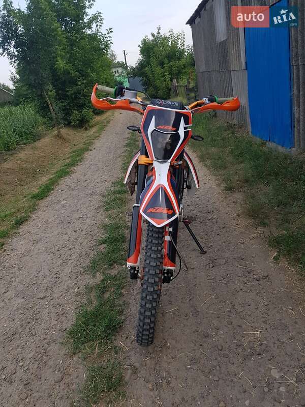 Мотоцикл Кросс Exdrive Profactory 2022 в Черновцах фото 13 Мотоцикл Кросс Exdrive Profactory 2022 в Черновцах