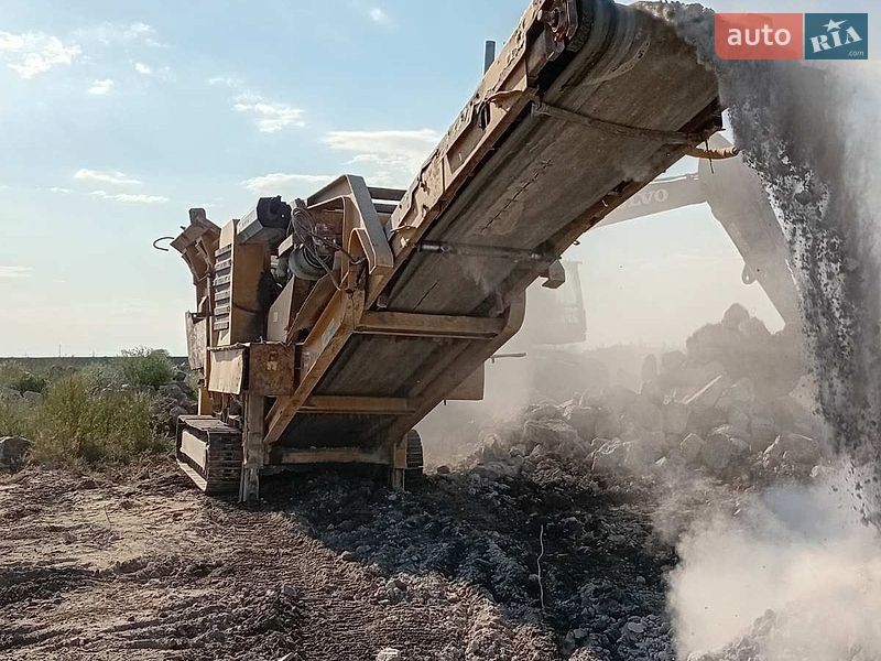 Дробарка (дробильна установка) Extec C12 plus 2009 в Одесі