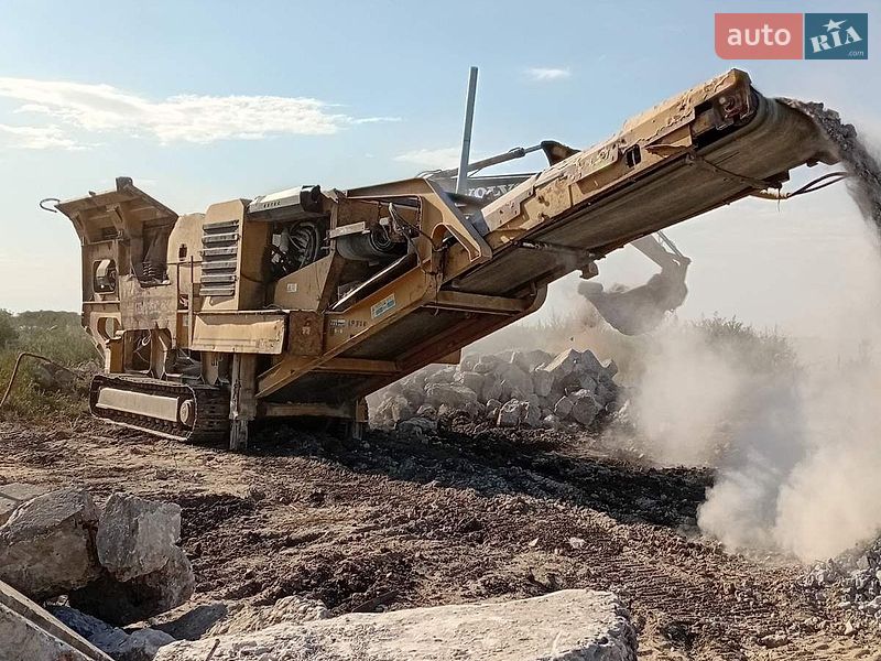 Дробарка (дробильна установка) Extec C12 plus 2009 в Одесі