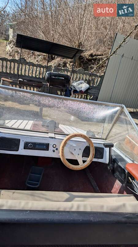 Катер Fairline Phantom 1986 в Залещиках