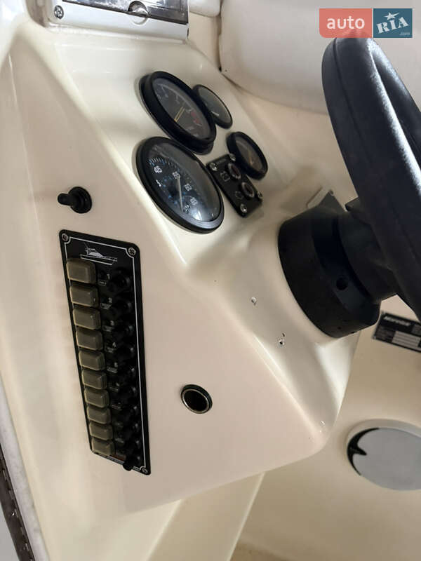 Катер Family 600 2000 в Чернігові