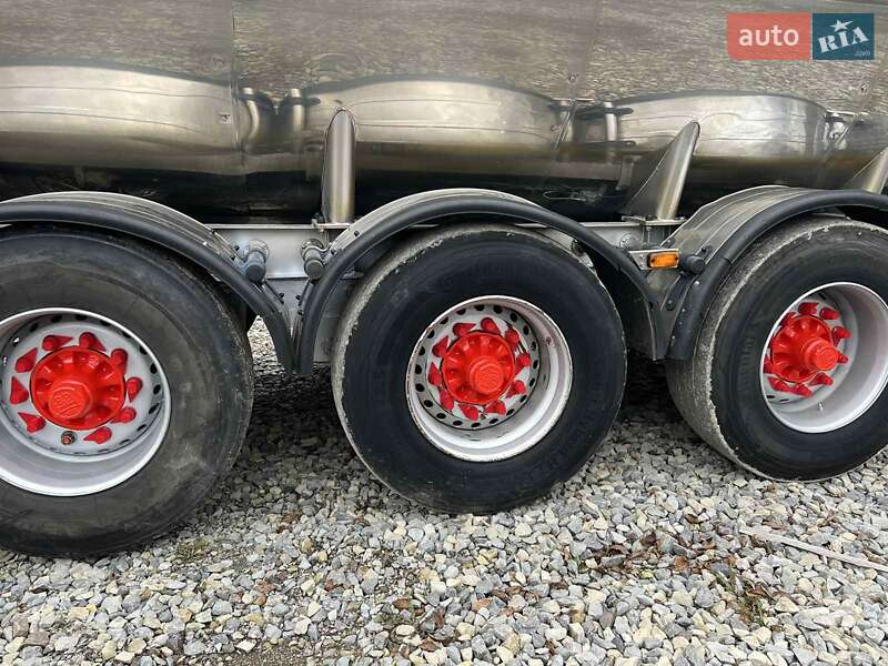 Цистерна Farcinox FX-312 2001 в Золочеве