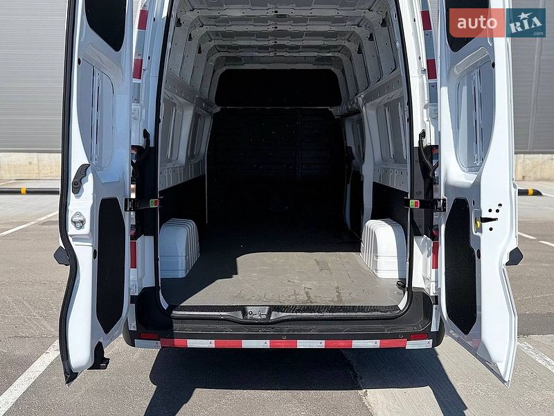 Грузовой фургон Farizon Supervan 2025 в Киеве