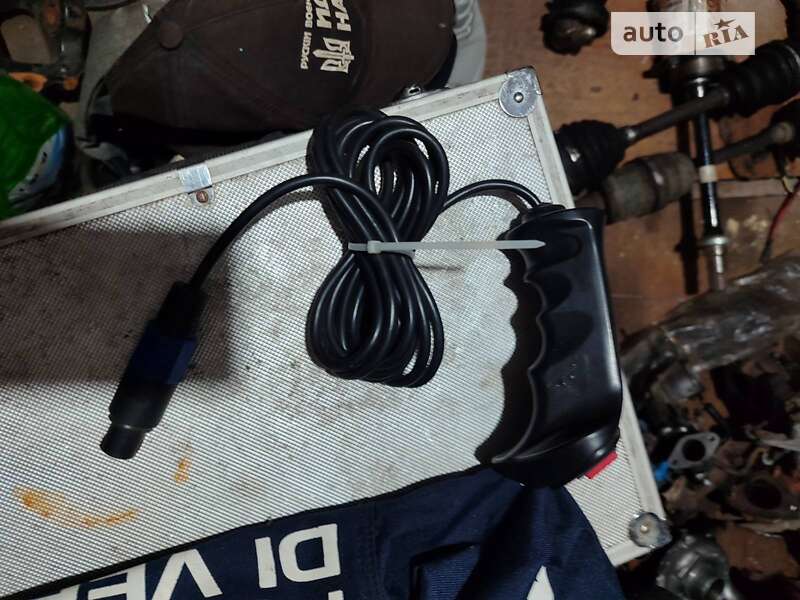 Эвакуатор FAW 1051 2006 в Львове