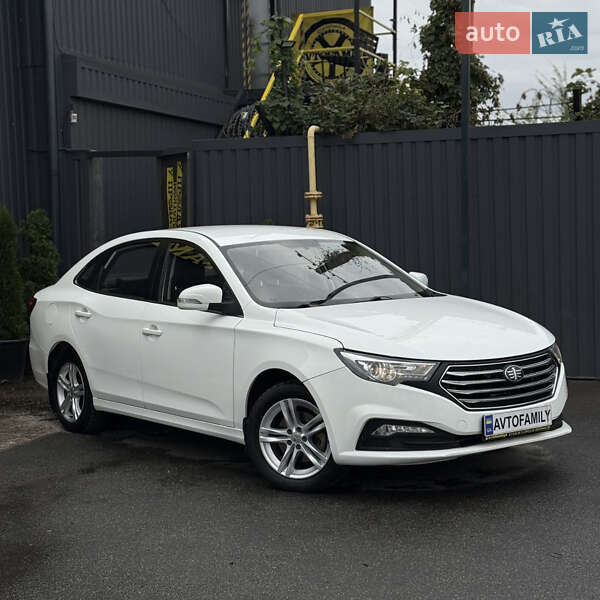 Седан FAW B30 2019 в Дніпрі