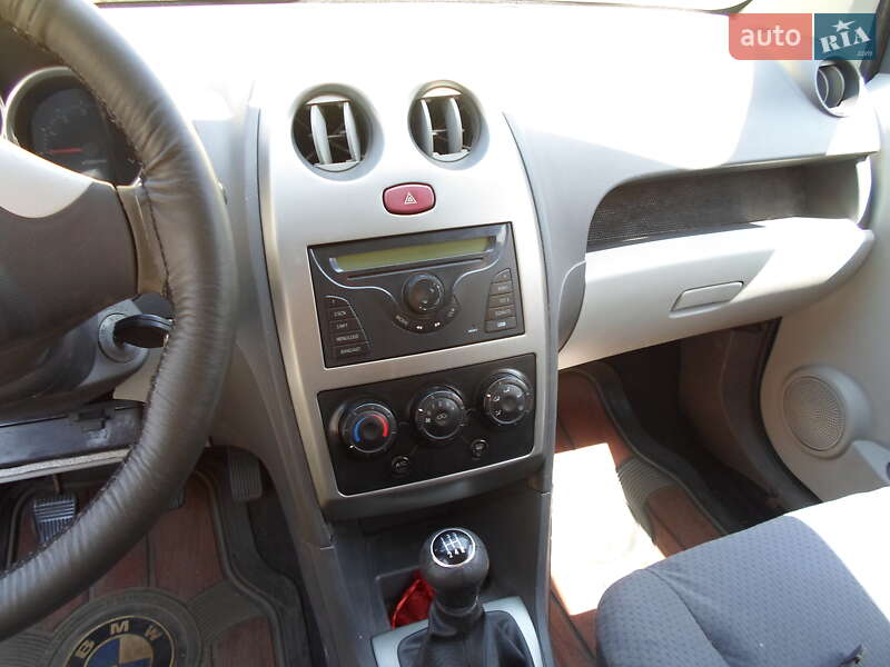 Хэтчбек FAW V2 2013 в Луцке фото 10 Хэтчбек FAW V2 2013 в Луцке