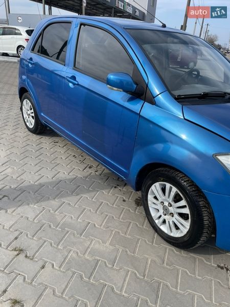 Хэтчбек FAW V2 2013 в Любашевке