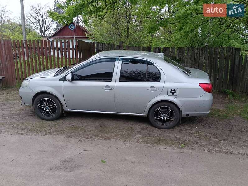 Седан FAW V5 2013 в Броварах