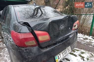 Седан FAW V5 2013 в 
