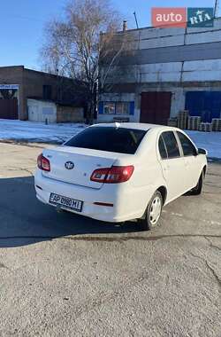 Седан FAW V5 2013 в 