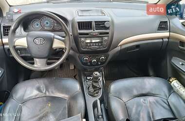 Седан FAW V5 2013 в 
