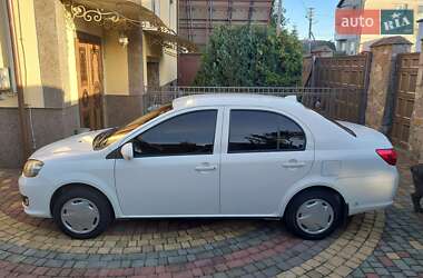 Седан FAW V5 2013 в 