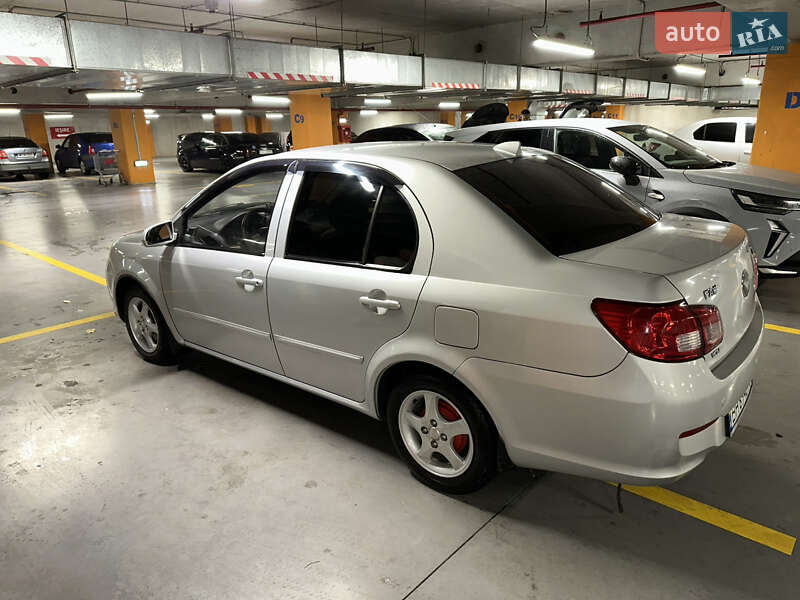 Седан FAW V5 2013 в Ізмаїлі фото 5 Седан FAW V5 2013 в Ізмаїлі