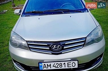 Седан FAW V5 2013 в Бердичеві