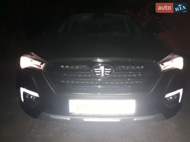 Позашляховик / Кросовер FAW X80 2020 в Бердичеві фото 2 Позашляховик / Кросовер FAW X80 2020 в Бердичеві