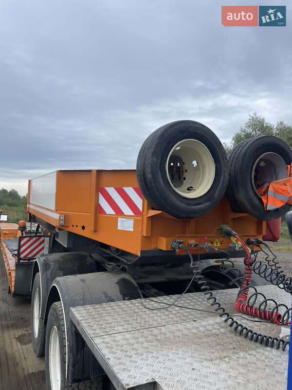 Низкорамная платформа Faymonville STBZ-VA 2005 в Львове