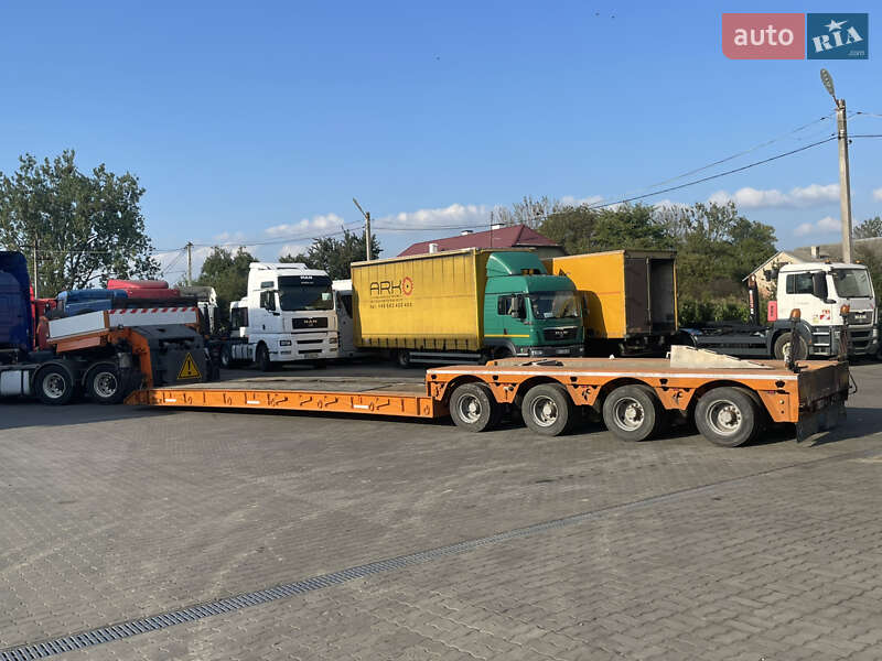 Низкорамная платформа Faymonville STBZ-VA 2005 в Львове