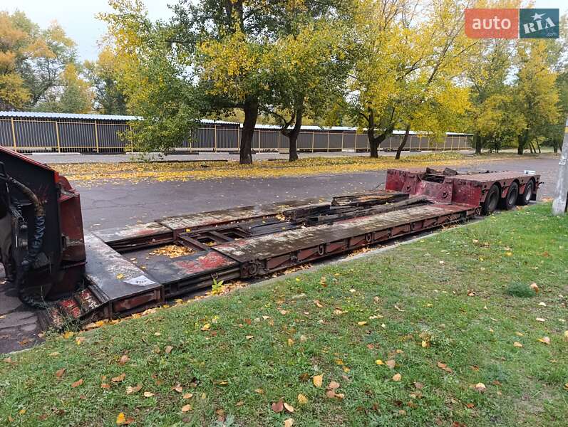 Низкорамна платформа Faymonville STBZ-VA 2004 в Дніпрі