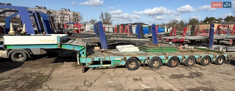 Низкорамна платформа Faymonville STN 2005 в Бучі