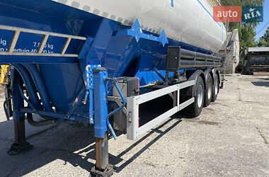 Цистерна полуприцеп Feldbinder 334ST 2013 в 