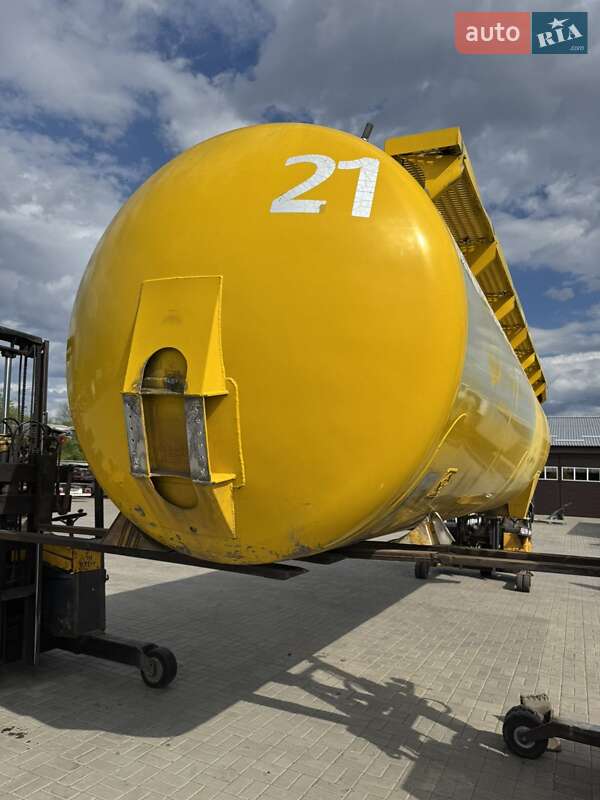Цистерна Feldbinder 334ST 2012 в Черкассах