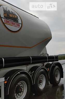 Цистерна полуприцеп Feldbinder EUT 2005 в Ивано-Франковске