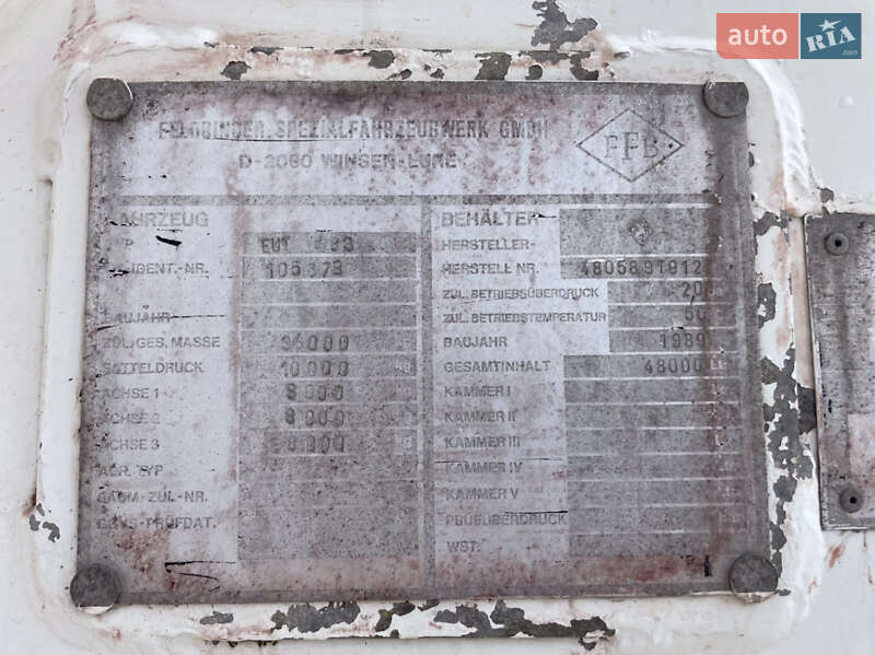Цистерна полуприцеп Feldbinder EUT 1989 в Львове