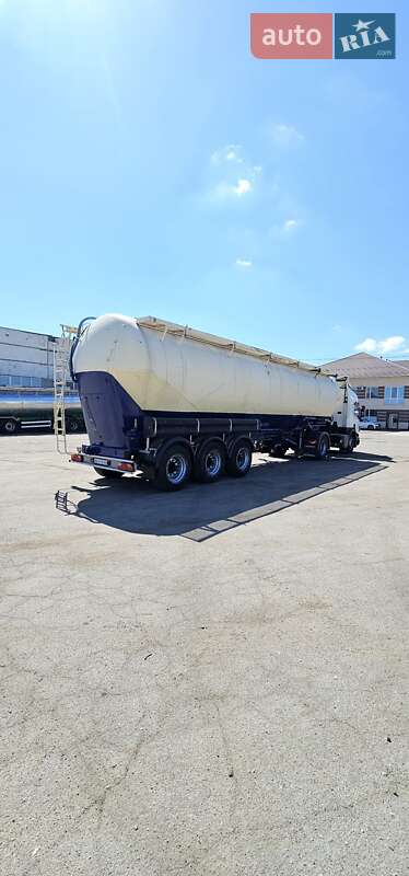 Цистерна Feldbinder EUT 2000 в Запорожье