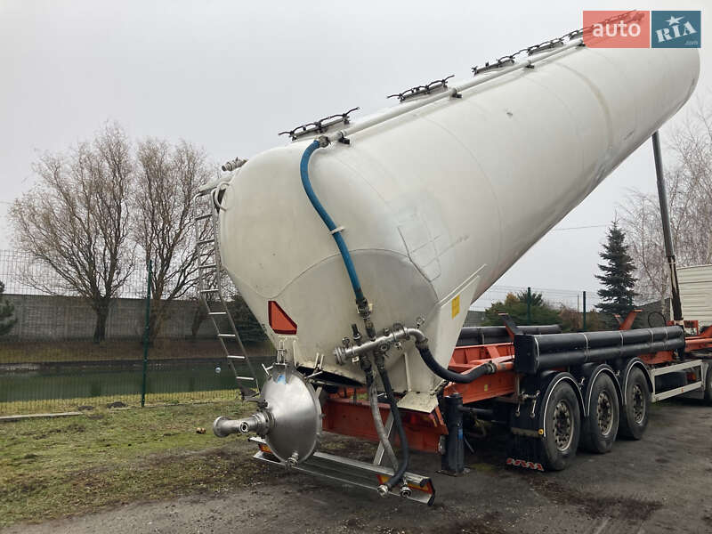 Цистерна полуприцеп Feldbinder KIP 2000 в Киеве