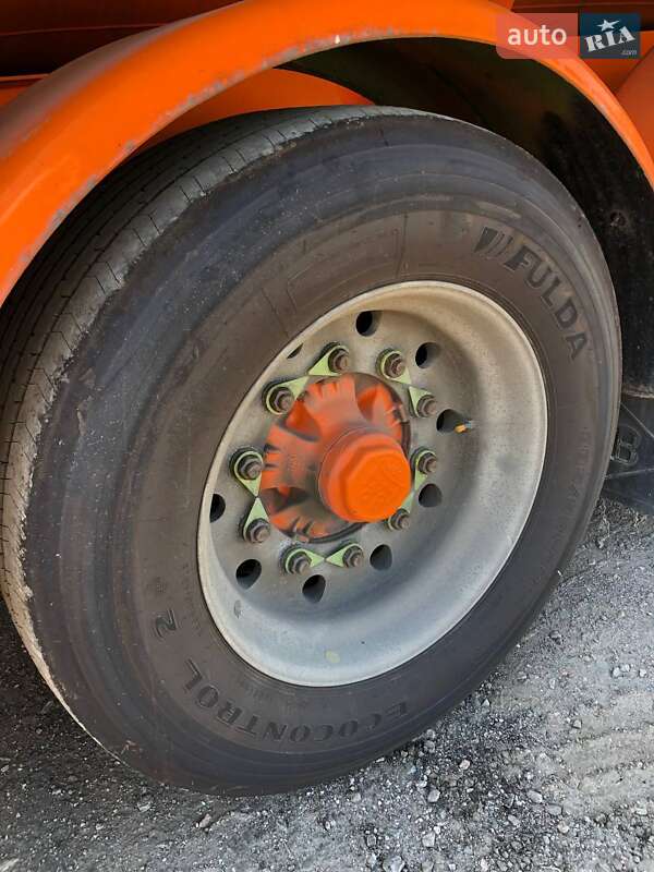 Цистерна полуприцеп Feldbinder ПР 2011 в Киеве