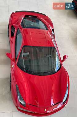 Купе Ferrari 488 GTB 2016 в 