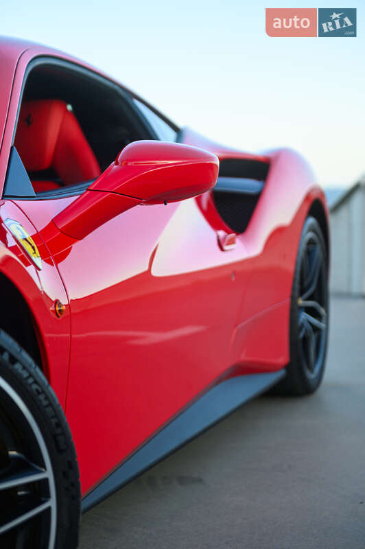 Купе Ferrari 488 GTB 2016 в Одессе